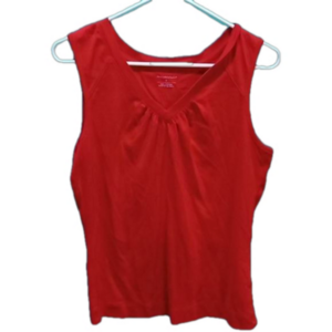 (107)  CHRISTOPHER & BANK RED SLEEVELESS TSHIRT SIZE LARGE 100 % COTTON